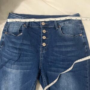 Women’s button fly jeans